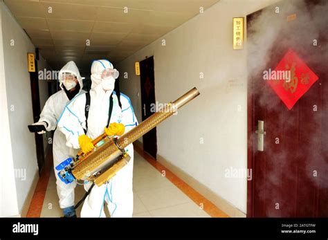 Staff canteen hi-res stock photography and images - Alamy