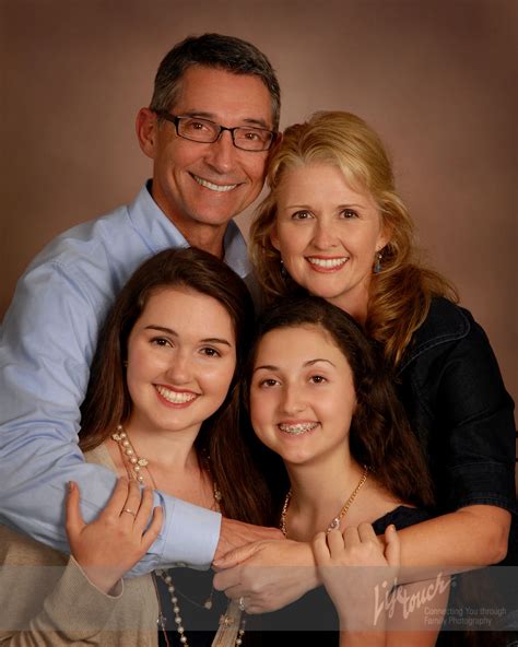 Family portraits will be remembered forever. Sign up for your Lifetouch Church Dir… | Pose ...