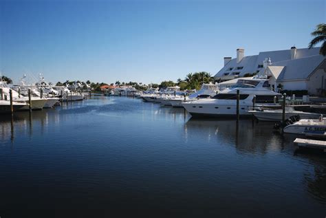 Jupiter Waterfront & Club Communities: The Admirals Cove Country Club and Homes for Sale