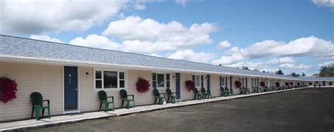 Bluebird Motel - UPDATED 2017 Prices & Reviews (Machias, Maine ...