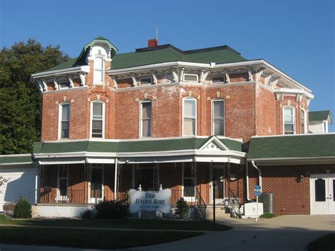 File:Funeral home in Knightstown, Indiana.jpg - Wikimedia Commons