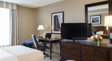 Accommodations - Relax & Unwind - Salem Waterfront Hotel & Suites