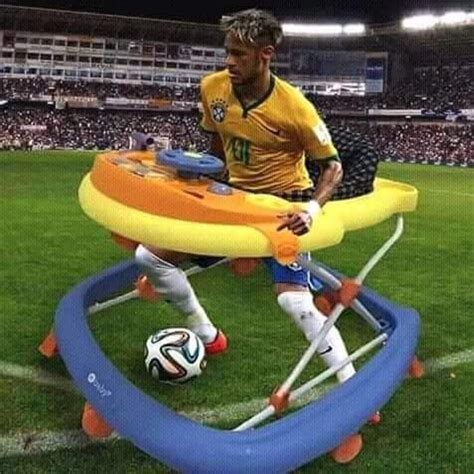 Pin by Joyce Oude Elferink on Neymar wk2018 | Soccer funny, Football jokes, Funny football pictures