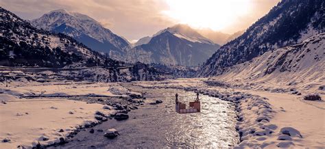 In pictures: The unmatchable pristine beauty of snowbound Kalam valley - Pakistan - DAWN.COM