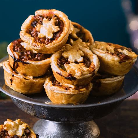 Santa's Meat Pies | Grocery foods, Holiday desserts christmas, Australian food