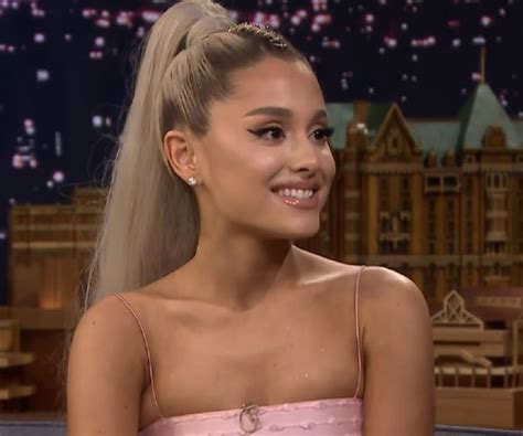 Ariana Grande Biography - Facts, Childhood, Family Life & Achievements