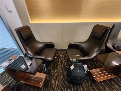 MEL: Singapore Airlines Business Class Lounge Melbourne reviews | Loungeindex | Images & Photos