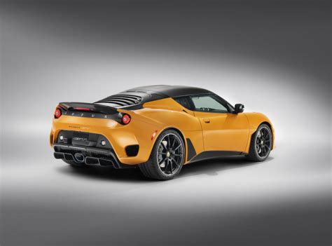 2020 Lotus Evora GT debuts with more power, less weight