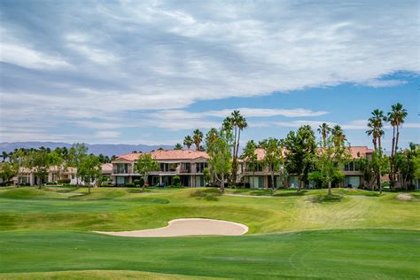 Golfing in Orange County - Stovall's Hotels