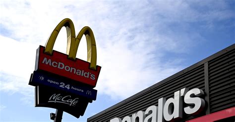 Here's Why McDonald's Keeps Appearing as "McDOalds" Across the Internet