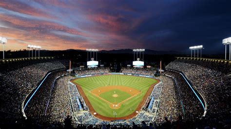 Dodger Stadium concession workers threaten strike ahead of All-Star ...