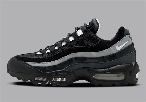 Nike Air Max 95 Black Dark Smoke Grey CT1805-001 | SneakerNews.com