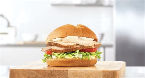 Arby's Classic Roast Chicken Sandwich Nutrition Facts