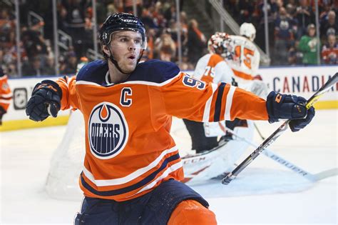 Connor McDavid, Oilers chase Carter Hart and trample Flyers, 6-3; losers fire 52 shots