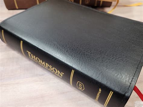 Zondervan's KJV Thompson Chain Reference Bibles (32) - Bible Buying Guide