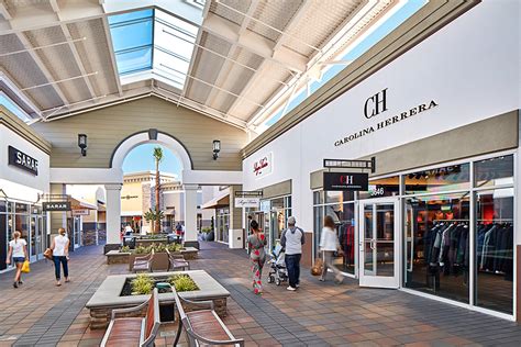 Do Business at San Francisco Premium Outlets®, a Simon Property.