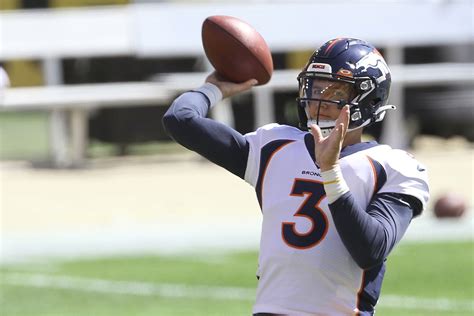 Drew Lock injury: Broncos QB sprains AC joint in shoulder, Jeff Driskel ...