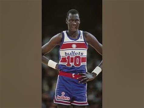 3 Things You Didn't Know About Manute Bol - YouTube