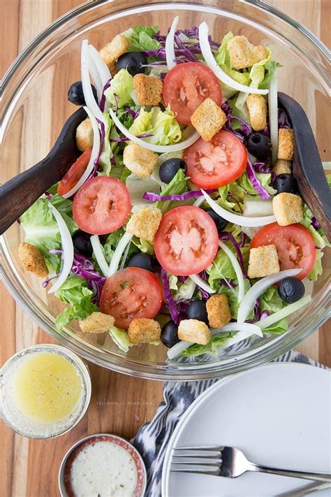 Easy Copycat Olive Garden Salad with Dressing | YellowBlissRoad.com