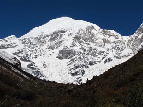 10 Bhutan Mountains | Beautiful Mountains in Bhutan (2024)