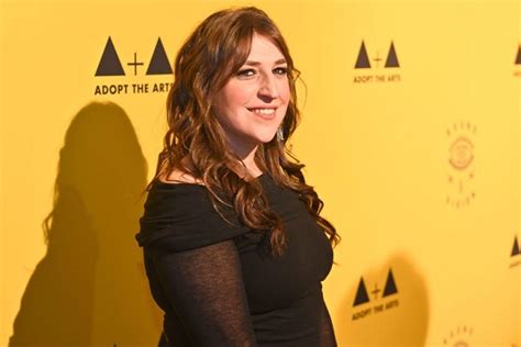 Mayim Bialik Divorce, New Boyfriend, Ex-husband,Net worth, Kids