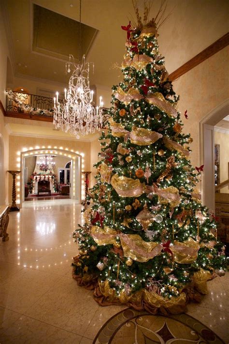 75 Christmas Tree Decor Ideas for a Statement Fir That Will Rival ...