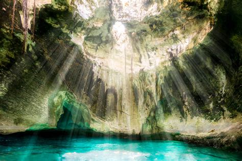 How to visit the Thunderball Grotto Exuma James Bond Cave at Staniel Cay