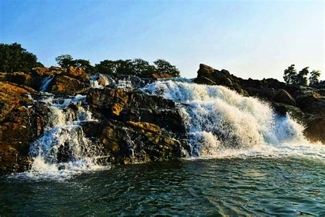 12 Wonderful Waterfalls In Jharkhand • Travelothon