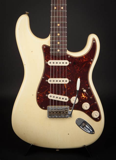 Fender Custom Shop:63 Stratocaster Journeyman Vintage White R100605 – World Guitars