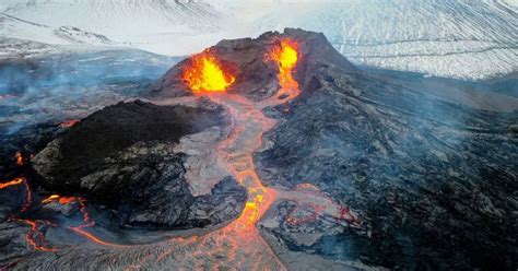 Iceland volcano: Town of Grindavik is sinking further every day as ...