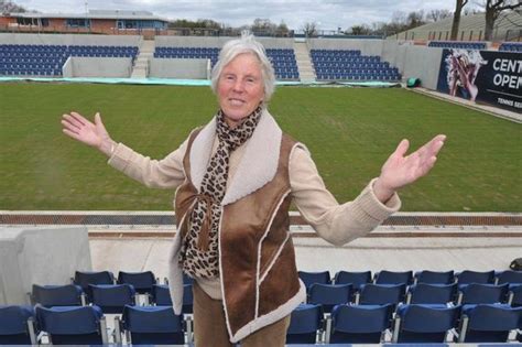 Birmingham tennis legend Ann Jones honoured at Edgbaston Priory for her achievements ...