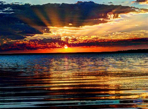 Lake Sam Rayburn in Pictures: Sunset and lake ripples