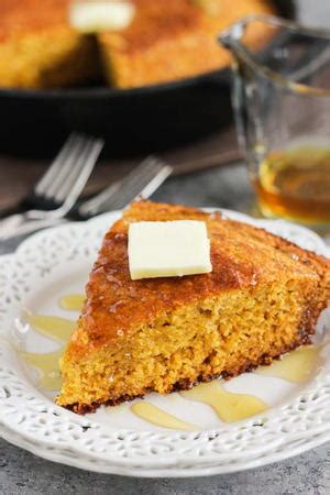 Corn Pone Skillet Cornbread | FaveSouthernRecipes.com