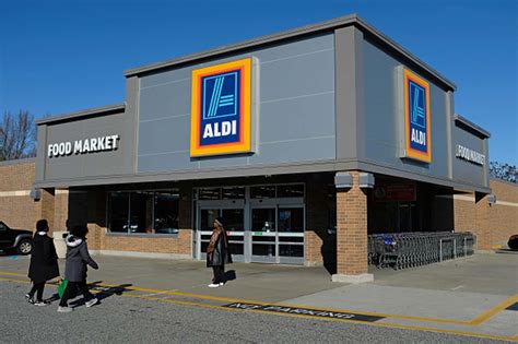 Aldi to open more than 70 new grocery stores by end of this year