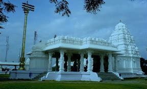 Basara temple | TELANGANA TOURISM