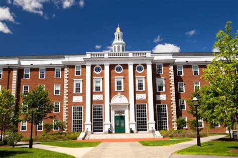 Harvard Announces Plans for Students to 'Learn Remotely' for 2020-21 ...