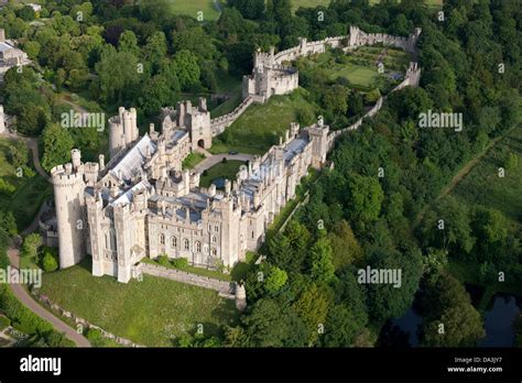 ARUNDEL CASTLE (aerial view). Medieval castle in Arundel, West Stock ...