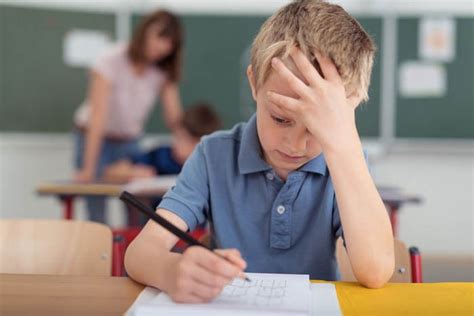 School Fear(Didaskaleinophobia): Causes, Symptoms, Treatments - PsychoTreat