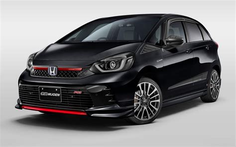 Japan’s Honda Fit RS Looks Like A Type R With Mugen’s New Bodykit ...