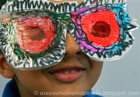 Use Your Coloured Pencils: Silly Glasses