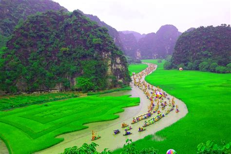 Tam Coc boat tour: A NOT-TO-BE-MISSED activity in Ninh Binh