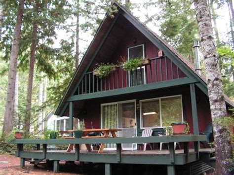 Shelton Cabin Rental: Great Cabin in the Woods at Lake Cushman | Cabins in the woods, Cabin ...