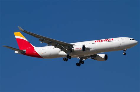 Airbus A330-300 Iberia. Photos and description of the plane