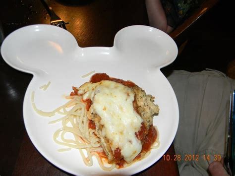 Kids menu chicken Parmesan, at Mama Melrose in Hollywood studios | Food, Kids menu, Disney food