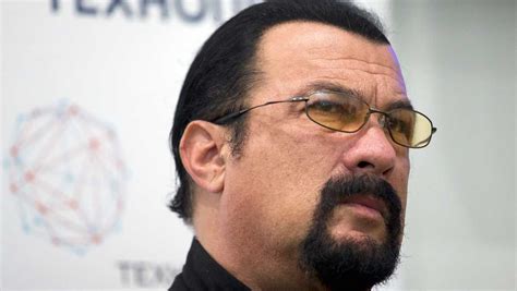 Actor Steven Seagal charged with failing to disclose payments