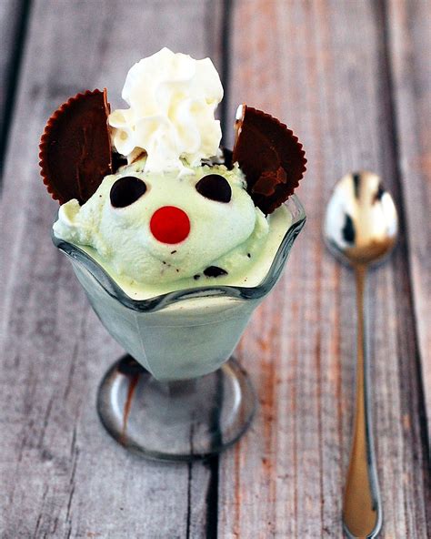 Copycat Friendly's Monster Mash Sundae by The Redhead Baker