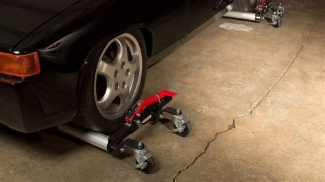 7 Best Car Dollies to Move Cars Around the Garage Effortlessly