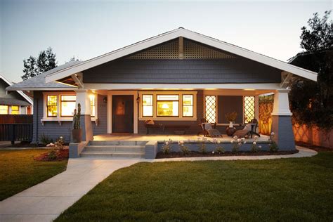 A Closer Look at American Bungalow Styles | Craftsman bungalow exterior, Craftsman house ...