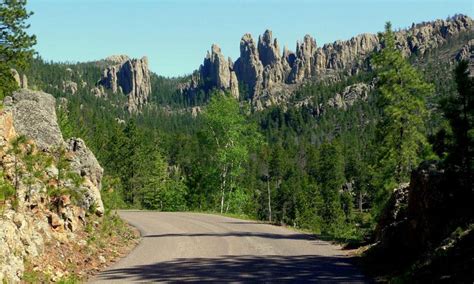 Needles Highway, South Dakota -Open / Closed Seasons, Information ...