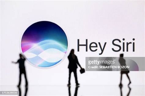 Siri Logo Photos and Premium High Res Pictures - Getty Images